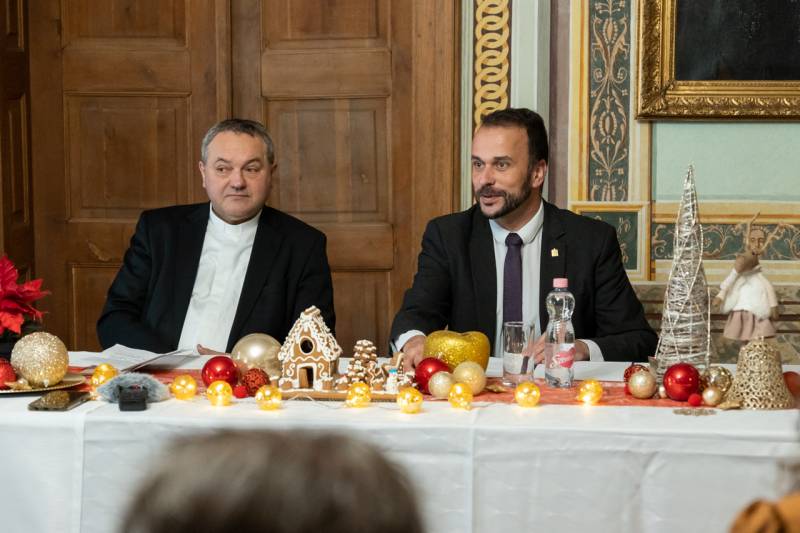 2025_11_27_adventi sajtotajekoztato_12.jpg